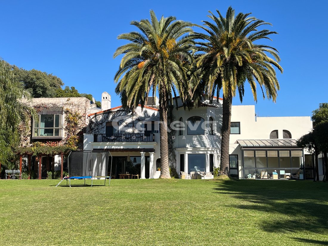 House in Acassuso, Buenos Aires Province, Argentina 1 - 16322329