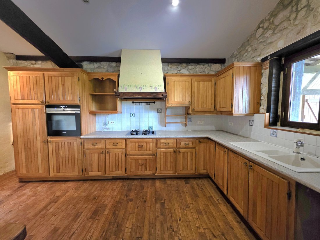 House in Lauzun, Nouvelle-Aquitaine, France 3 - 16323052
