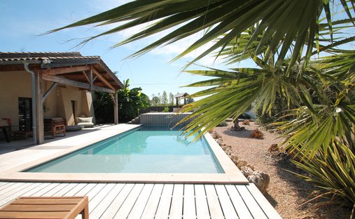 Castle for Sale in Marmande, Nouvelle-Aquitaine, France