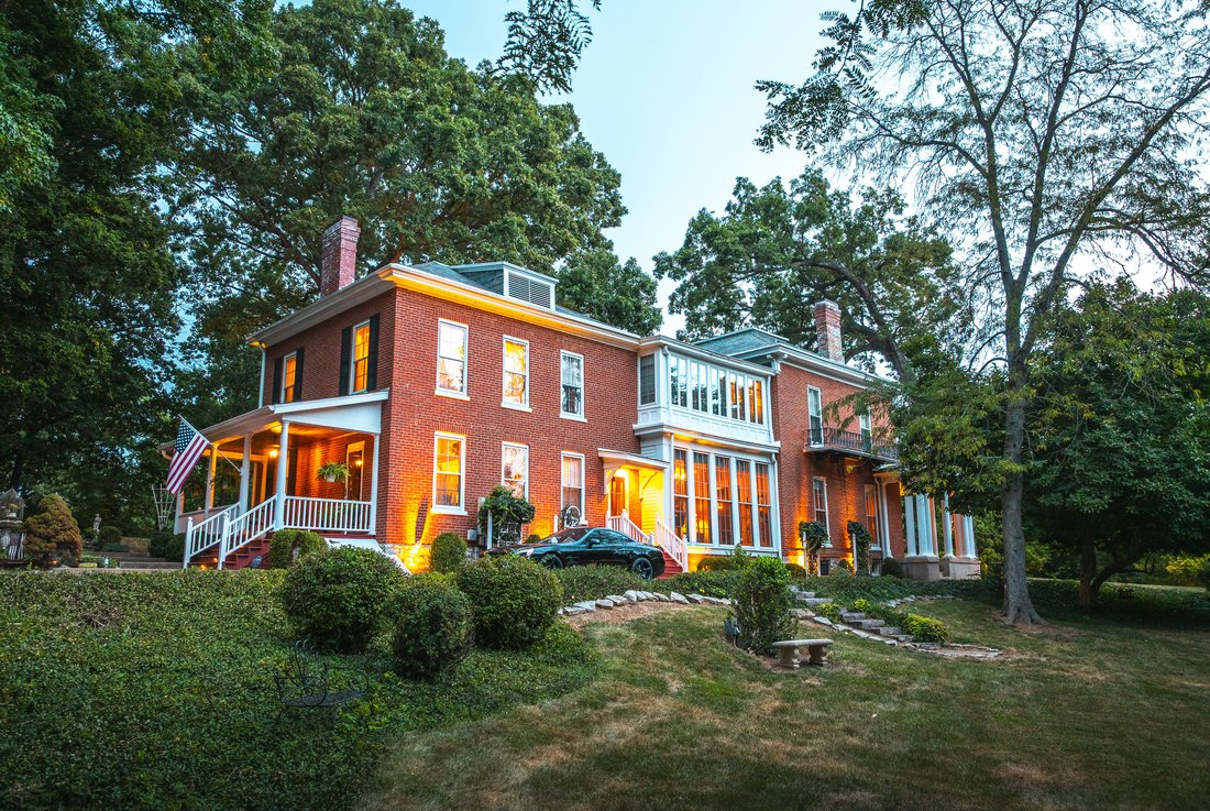 House in Alton, Illinois, United States 1 - 16321286