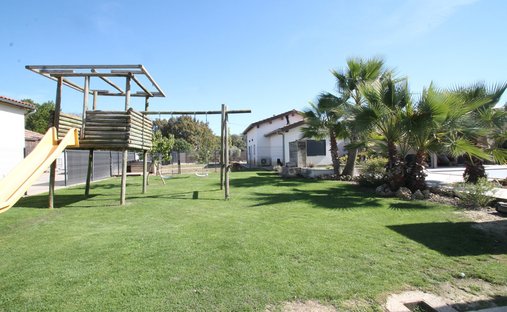 Castle for Sale in Marmande, Nouvelle-Aquitaine, France