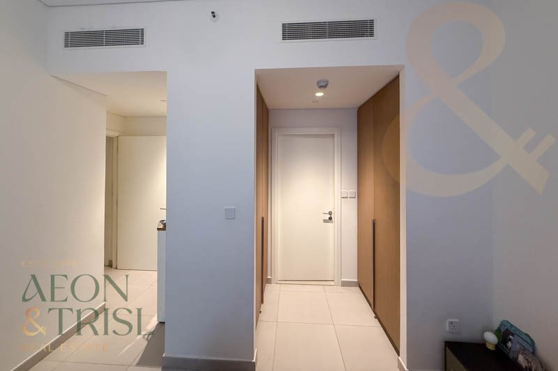 Apartment in Naif, Dubai, United Arab Emirates 5 - 16321821