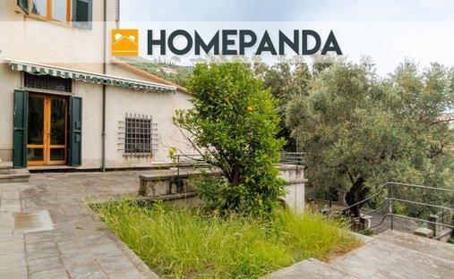Villa in Lavagna, Liguria, Italy 1