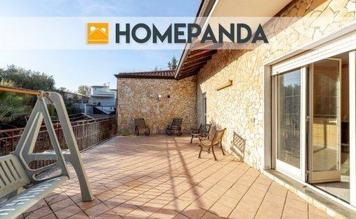 Villa in Mascalucia, Sicily, Italy 1