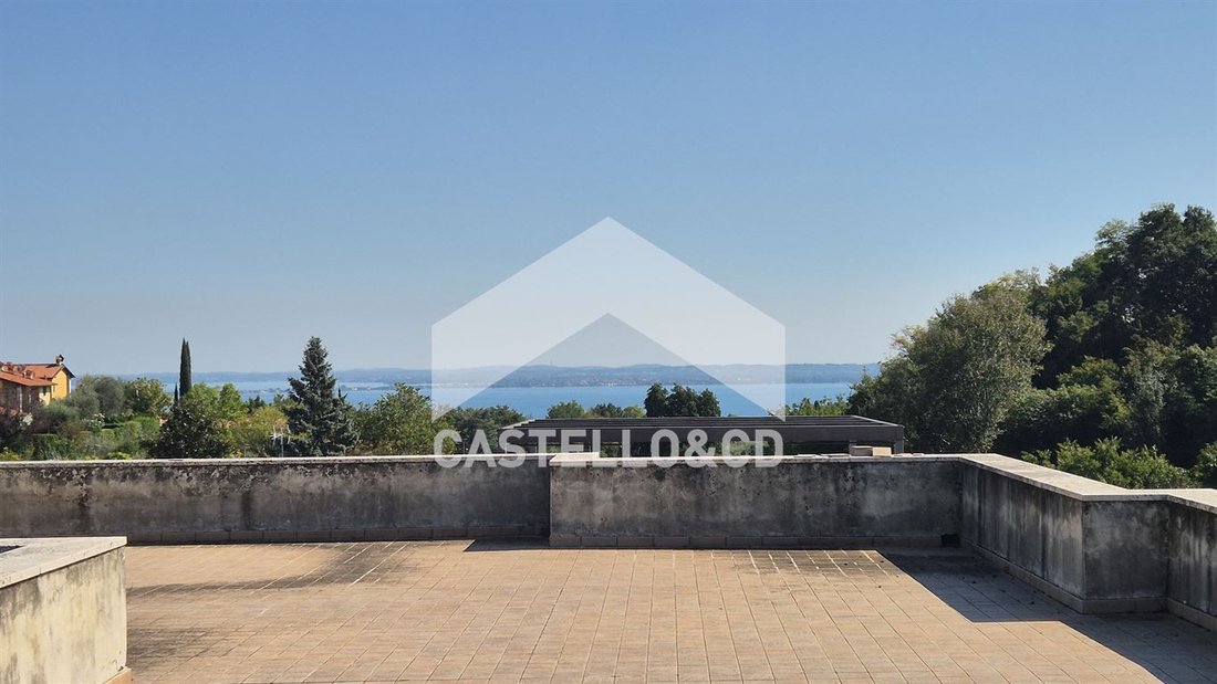 Villa in Soiano del Lago, Lombardy, Italy 2 - 16322680