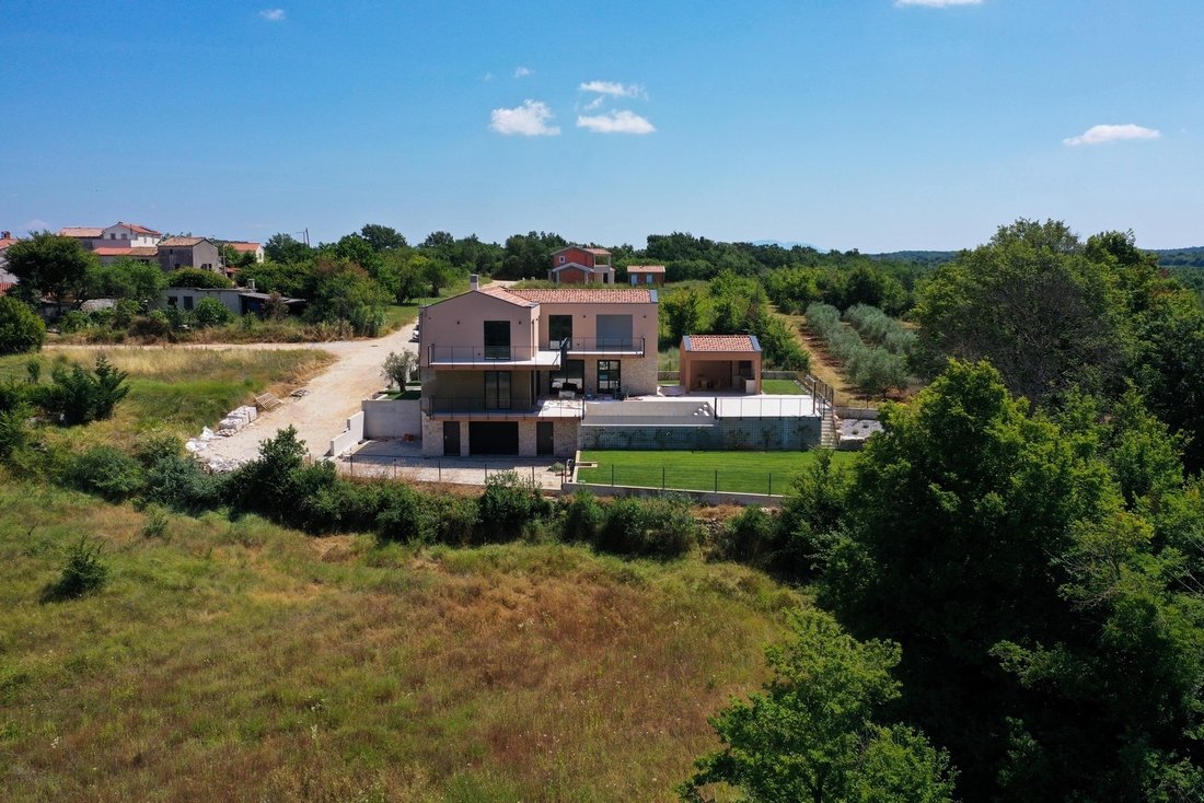 Villa in Višnjan, Istria County, Croatia 1 - 16323520