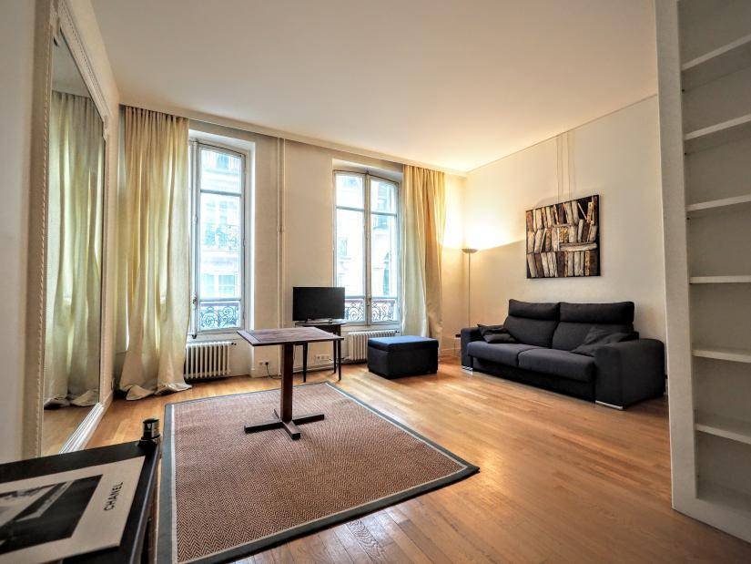 Apartment in Saint Philippe du Roule, Paris 8e Arrondissement, Paris 1 - 16323503