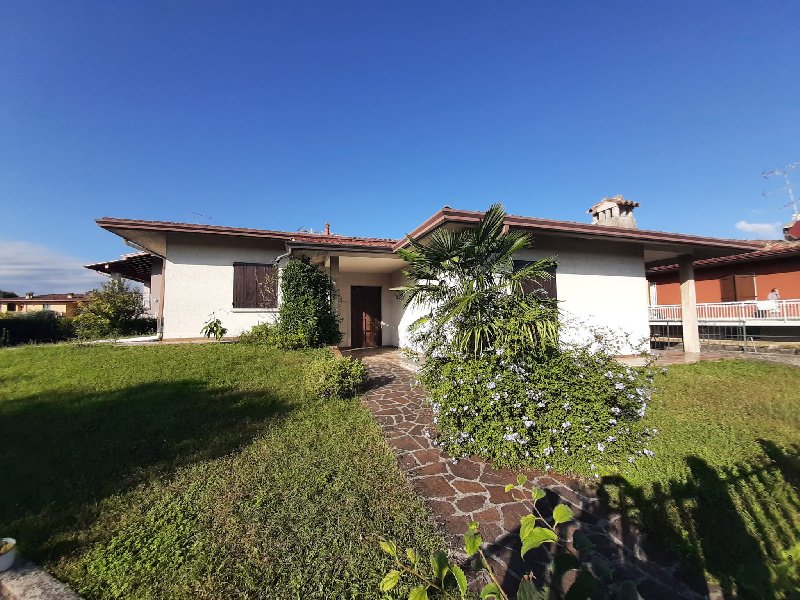 Villa in Raffa, Lombardy, Italy 1 - 16322892