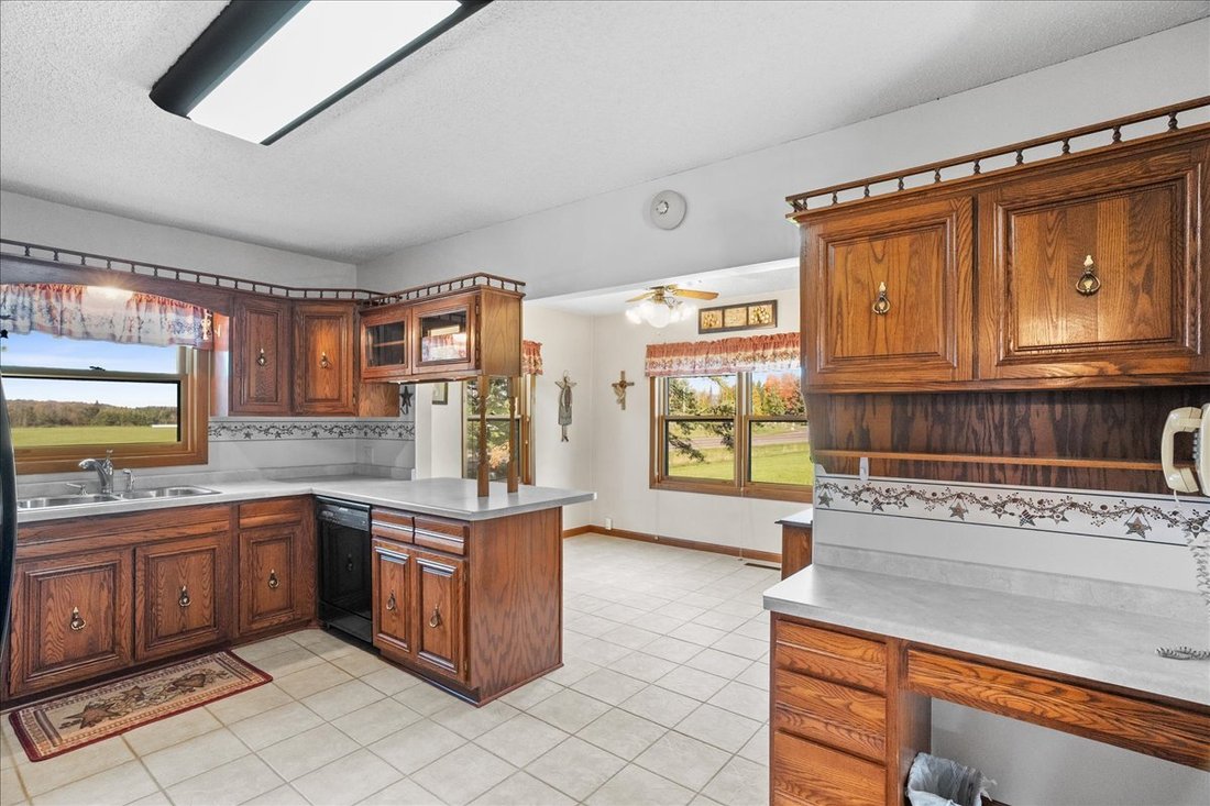 House in Medford, Wisconsin, United States 5 - 16321260