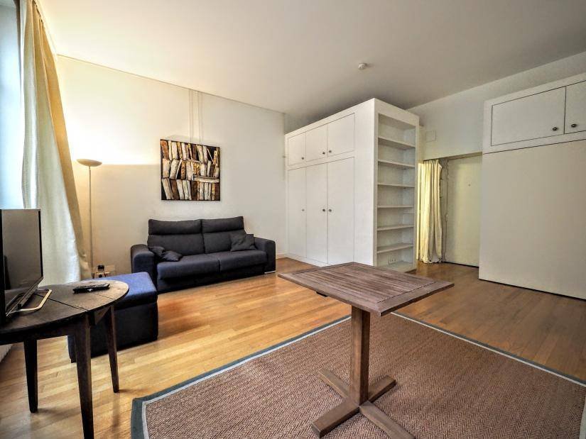Apartment in Saint Philippe du Roule, Paris 8e Arrondissement, Paris 2 - 16323503