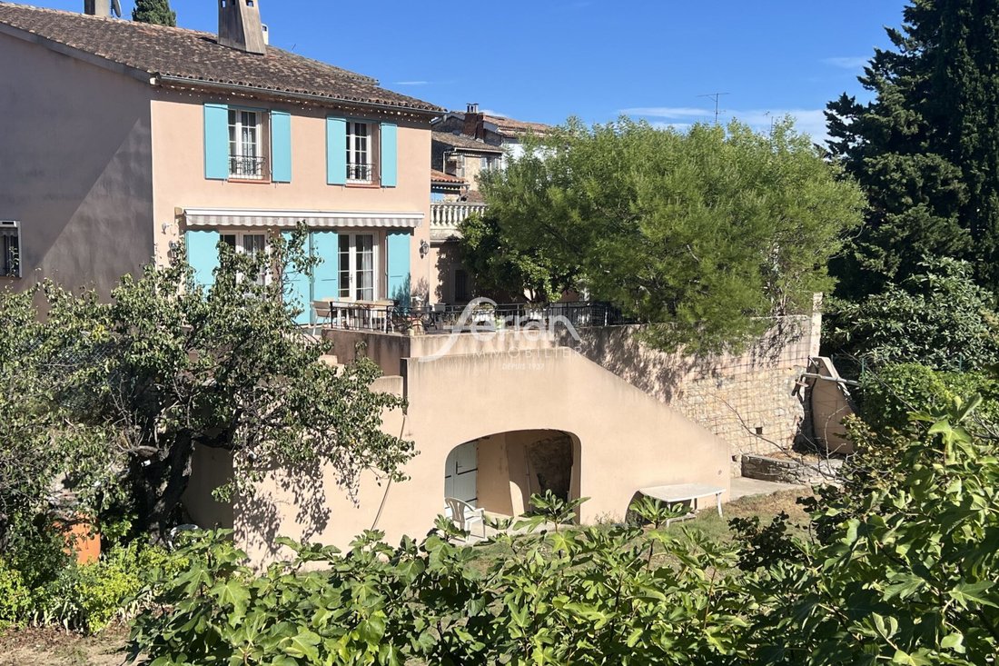 Villa in Trans-en-Provence, Provence-Alpes-Côte d'Azur, France 1 - 16323303