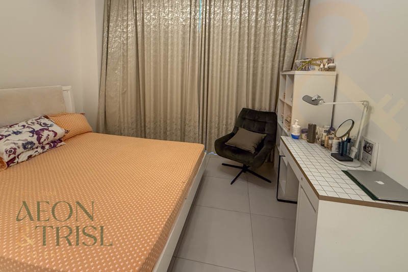 Apartment in Naif, Dubai, United Arab Emirates 4 - 16321821