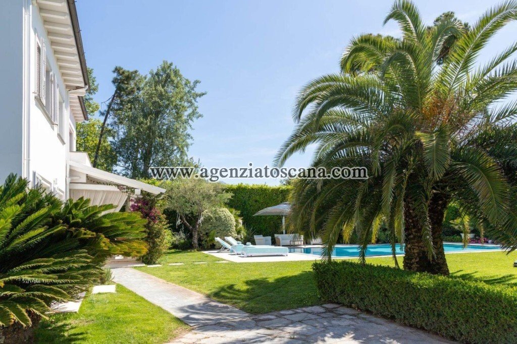 Villa in Center, Forte dei Marmi, Tuscany 3 - 16321341