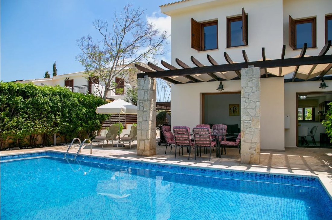 Villa in Kouklia, Paphos, Cyprus 2 - 16323285