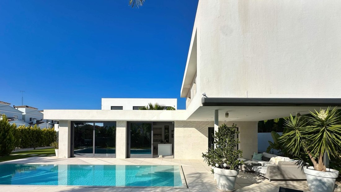 Villa in Calp / Calpe, Valencian Community, Spain 2 - 16322121