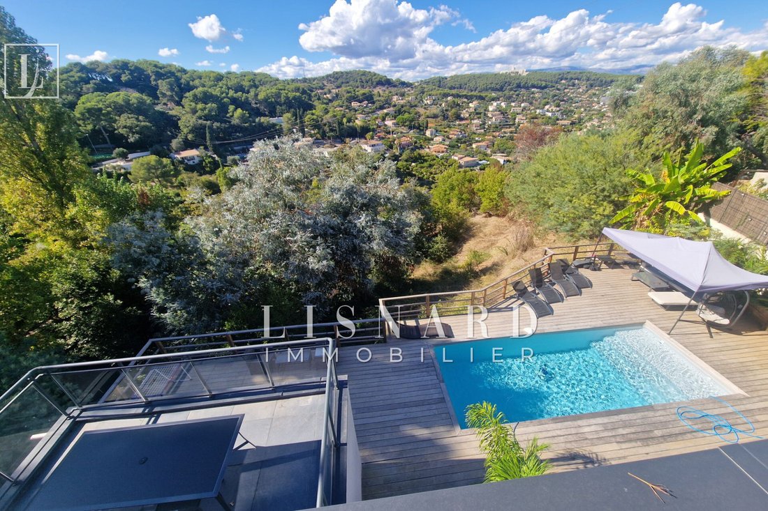 Villa in Centre, Vallauris, France 2 - 16323298