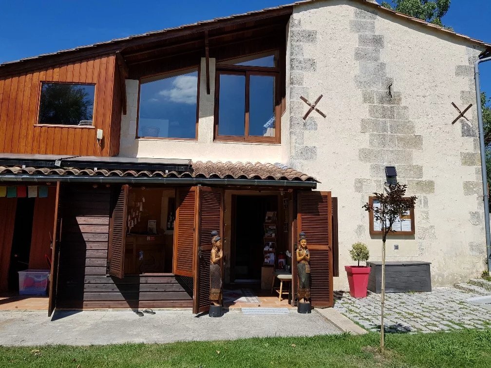 Berson, Nouvelle-Aquitaine, France 1 - 14805377