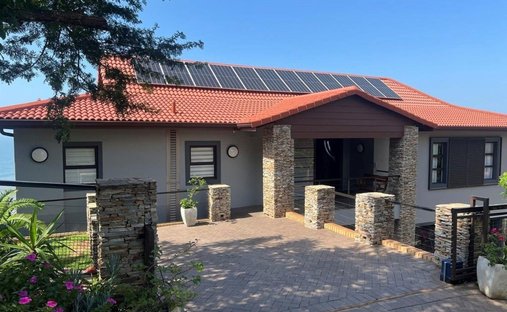House in oThongathi, KwaZulu-Natal, South Africa 1