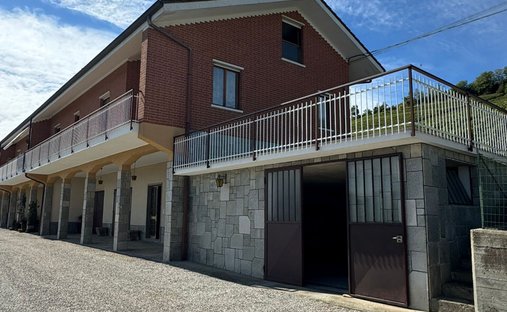 Casa a Barolo, Piemonte, Italia 1