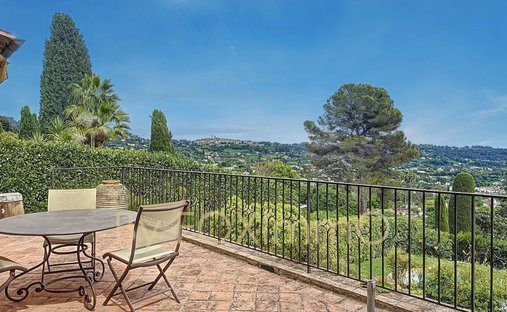 Villa in Centre du Village, La Colle-sur-Loup, France 1
