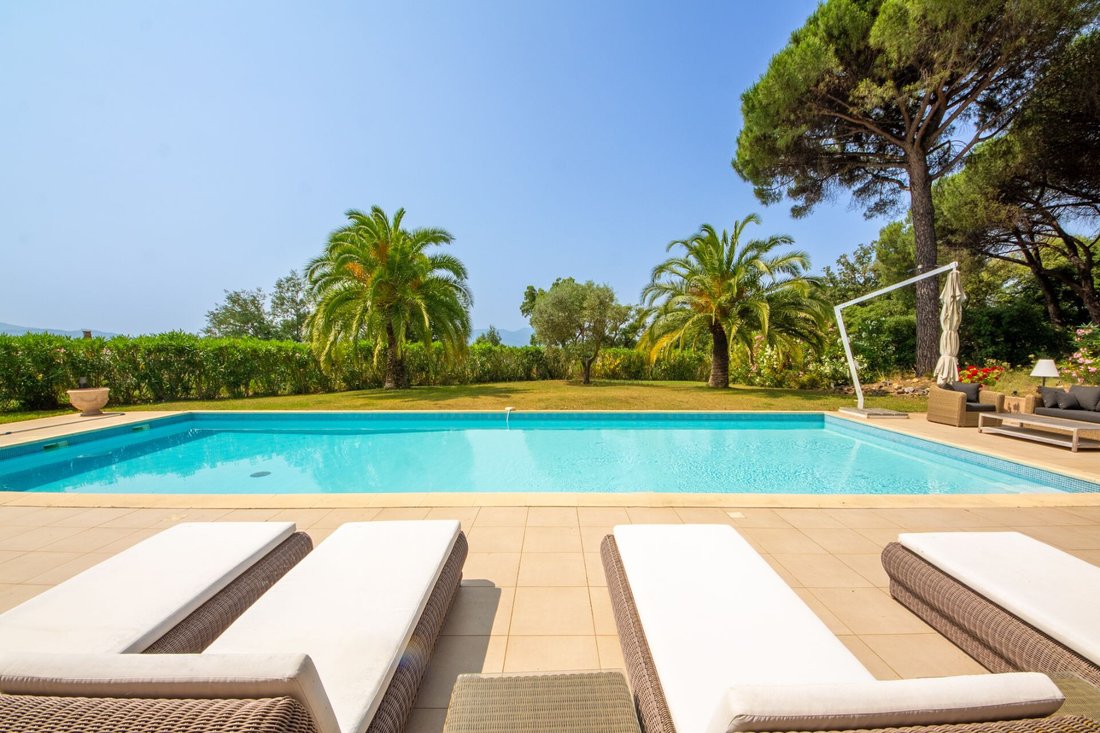 Villa in Port Grimaud, Grimaud, Provence-Alpes-Côte d'Azur 3 - 16321927