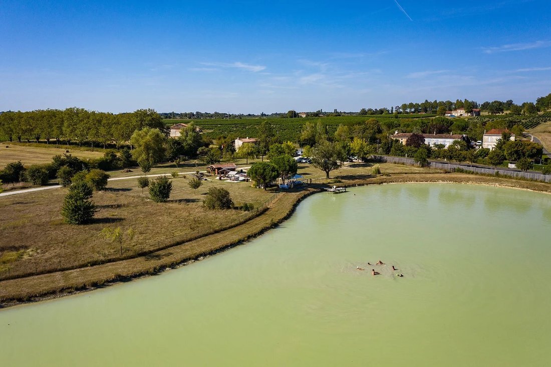 Berson, Nouvelle-Aquitaine, France 5 - 14805377