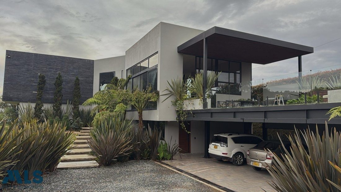 House in Envigado, Retiro, Colombia 1 - 16324646