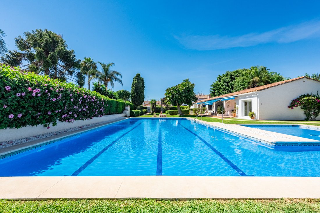 Apartment in San Pedro de Alcantara, Andalusia, Spain 1 - 15184042