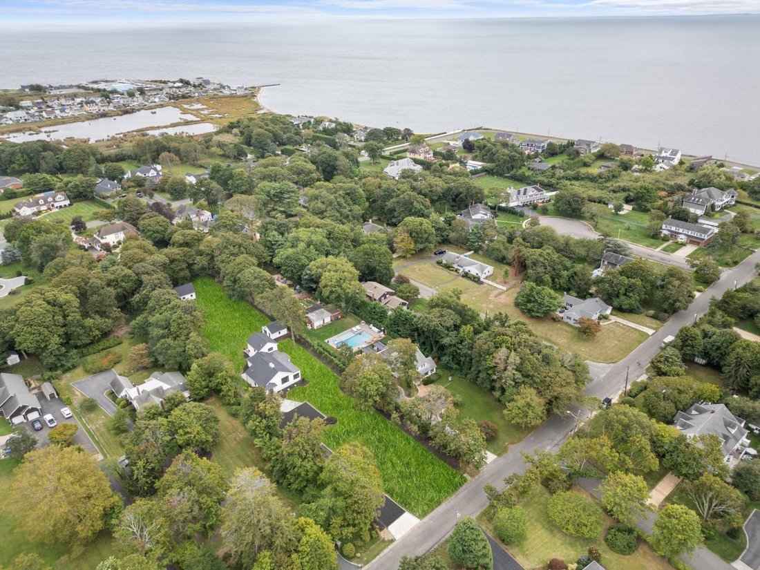 House in Bayport, New York, United States 2 - 16324807