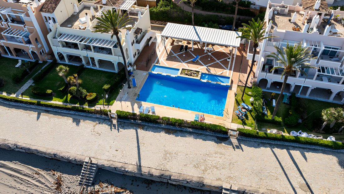 Apartment in Estepona, Andalusia, Spain 2 - 16324787