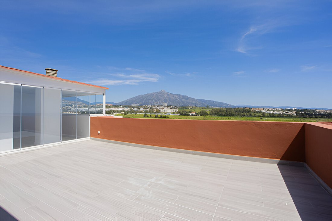 Penthouse in San Pedro de Alcantara, Andalusia, Spain 1 - 16324784