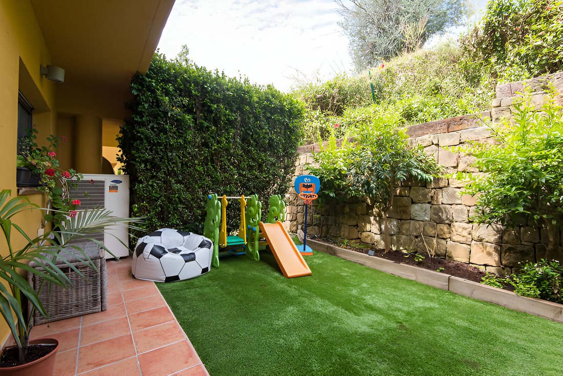 Townhouse in Marbella, Andalusia, Spain 3 - 16324740