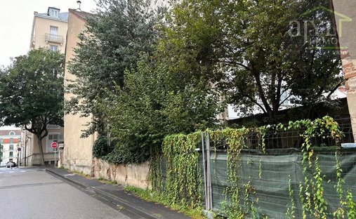 Château With Two Gîtes And Reception Hall.