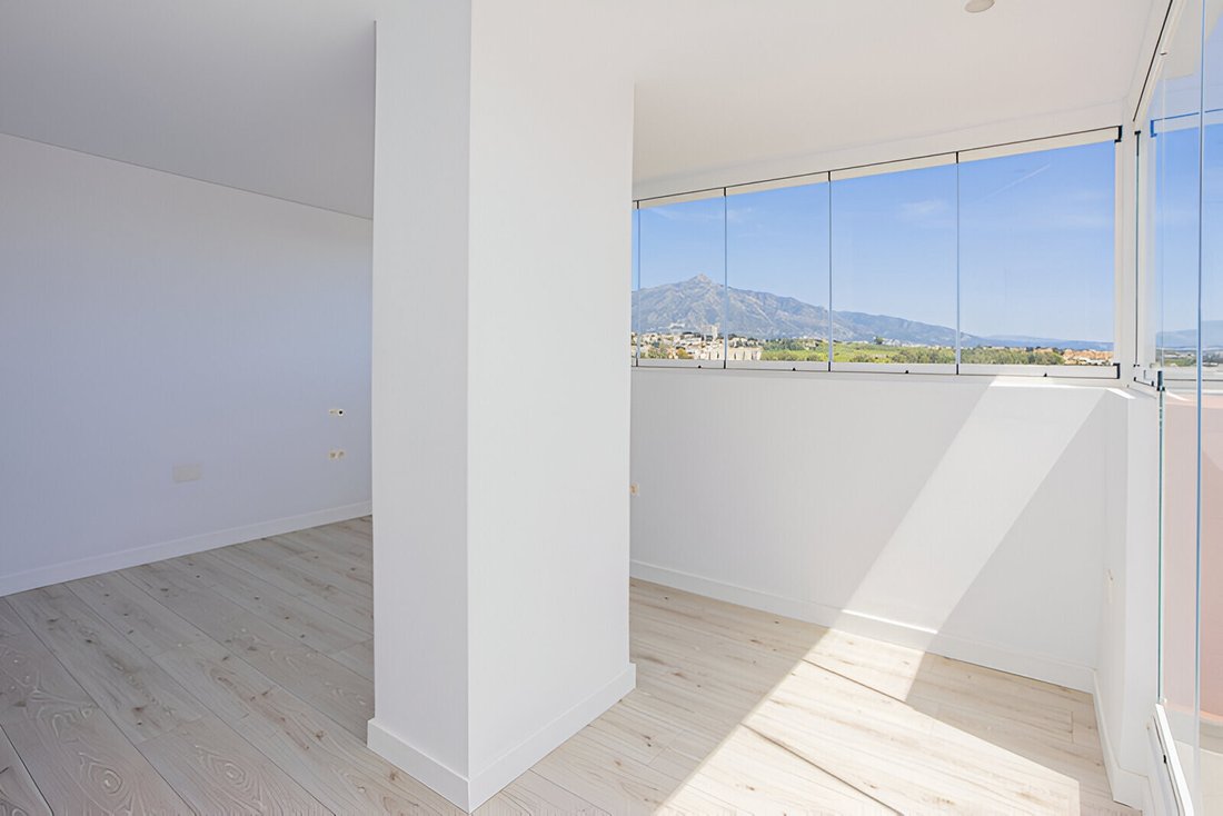 Penthouse in San Pedro de Alcantara, Andalusia, Spain 3 - 16324784