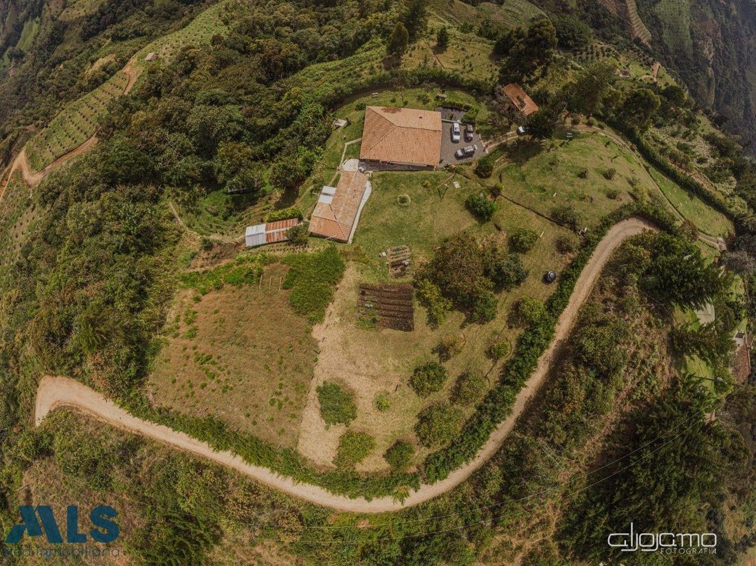 Finca in Retiro, Antioquia, Colombia 4 - 16324653