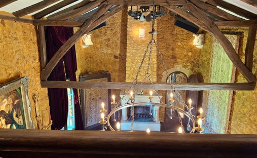 The Noble Chartreuse With Swimming Pool And Pigeoneer