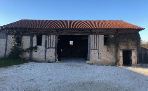 Castle for Sale in Lunas, Nouvelle-Aquitaine, France