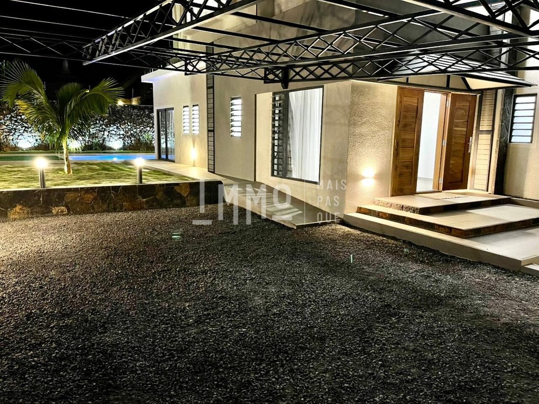House in Grand Baie, Rivière du Rempart District, Mauritius 3 - 16325869