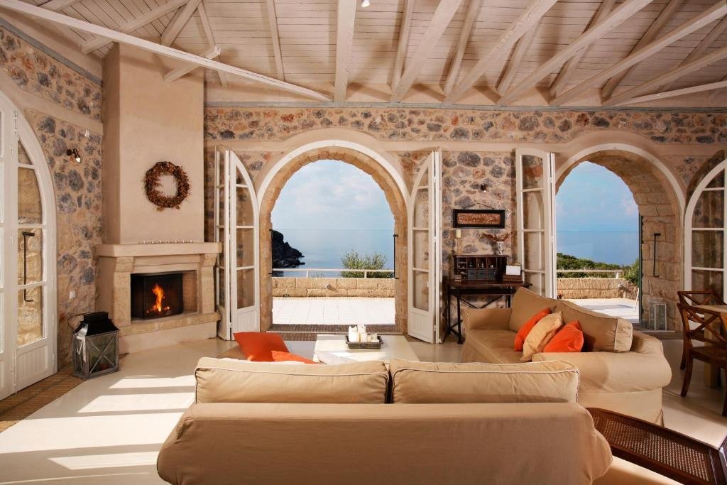 Estate in Lefktro, Peloponnese, Western Greece and the Ionian, Greece 3 - 16325970