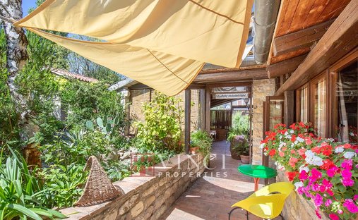 Casa de Campo en Novafeltria, Emilia-Romaña, Italia 1