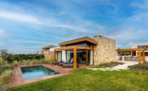 Villa in Vau, Leiria District, Portugal 1