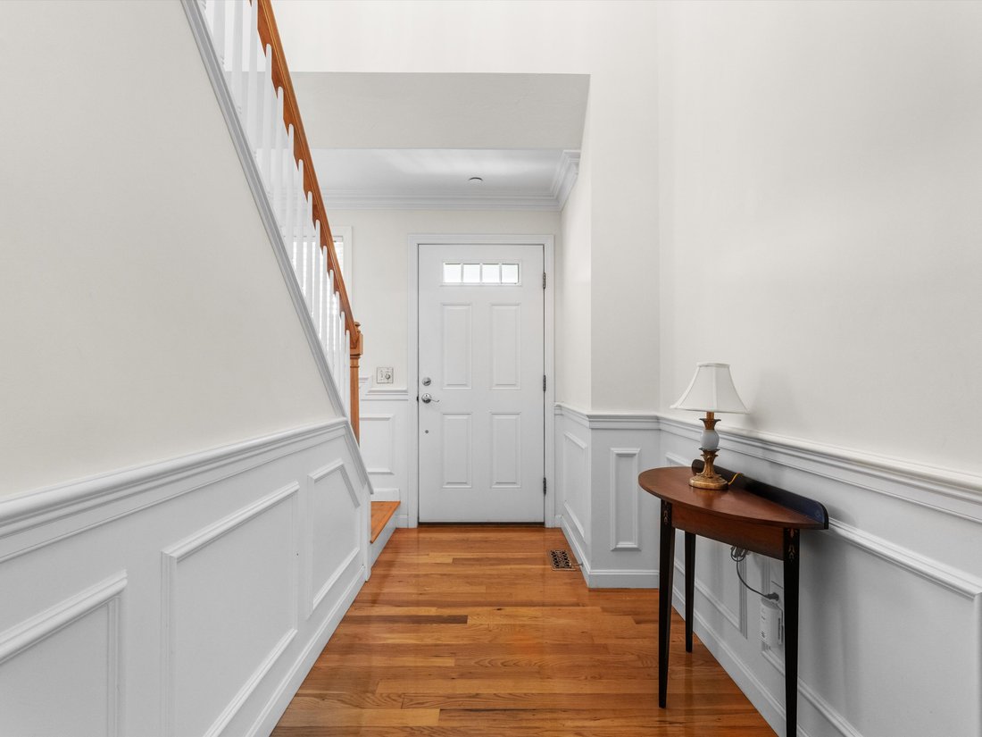 Condo in Westborough, Massachusetts, United States 4 - 16326432