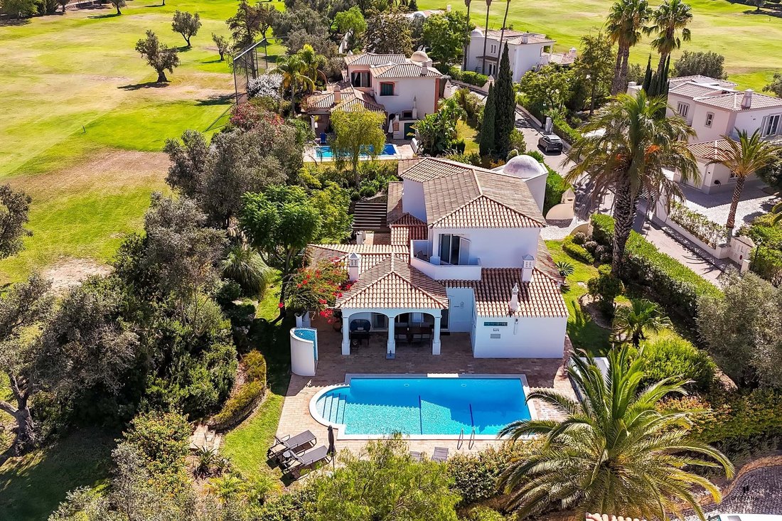 Villa in Carvoeiro, Algarve, Portugal 1 - 14430358