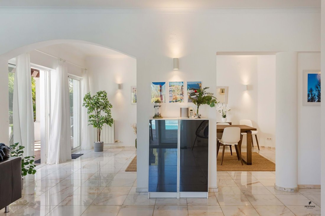 Villa in Carvoeiro, Algarve, Portugal 2 - 14430358