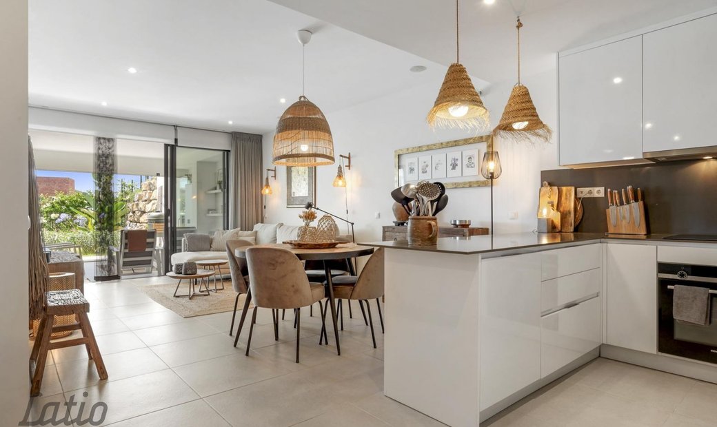 Picture Idea: Modern Ground Floor Apartment With Private Garden In Estepona