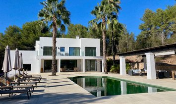 Villa a Santa Eulària des Riu, Isole Baleari, Spagna 1