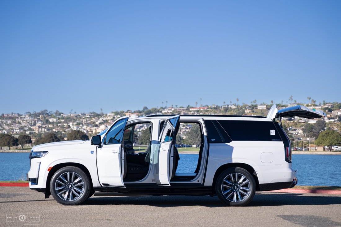 Suv in San Diego, California, United States 3 - 16328048