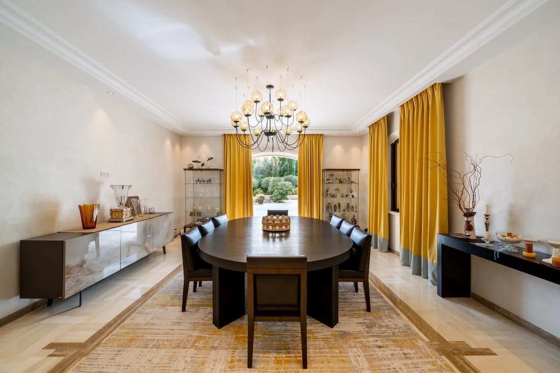 Villa in Mougins, Provence-Alpes-Côte d'Azur, France 4 - 16327363