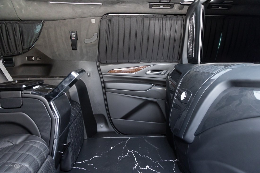 Suv in San Diego, California, United States 5 - 16328048