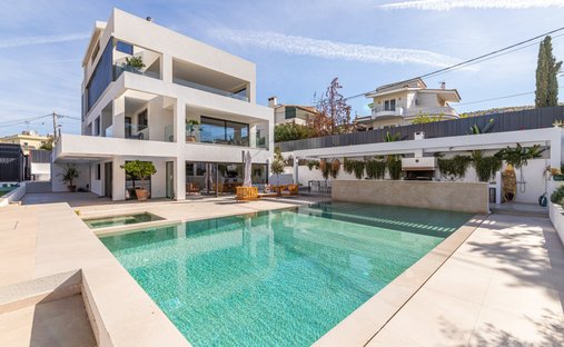 Villa in Vari, Attica, Greece 1